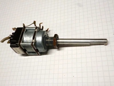 Potentiometer Preh 500kΩ log mit 2-pol Drehschalter - 6mmAchse - sehr gut    #BT - Bild 1 von 4