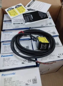 1PC New Panasonic HG-C1200 Laser Displacement Sensor Expedited Shipping - Picture 1 of 7