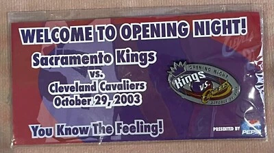 PIN Y PROGRAMA DEBUT LEBRON JAMES NBA 2003 CAVS VS KINGS 29/10/03 NOCHE DE APERTURA🔥 Foto 1 de 4
