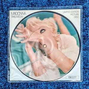 MADONNA TAKE A BOW 7'' PICTURE DISC VINYL w/ PROMO CARD UK 1994 Bedtime Stories - Picture 1 of 7