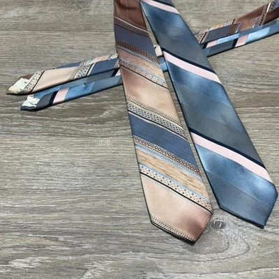 Lote de 2 gravatas de pescoço Wembley feitas à mão gravata de luxo 56" L 2,75" W azul rosa marrom - Imagem 1 de 4