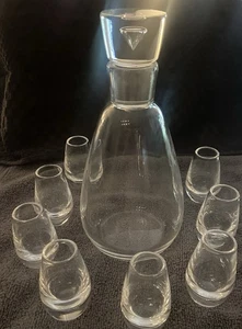 Jarra de cristal firmada Steuben Teardrop con 8 vasos Steuben Shot firmados - Imagen 1 de 10