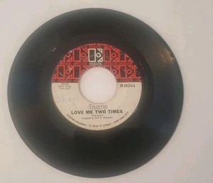 The Doors Love Me two times & Moonlight Drive 7" 45 RPM getestet - Bild 1 von 5