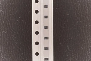 Lot of 1640 NRC06J333TRF NIC Components Chip Resistor 33K Ohm 1/10W 5% 0603 SMT - Picture 1 of 2
