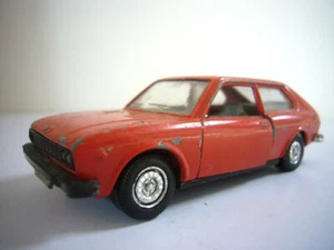 Mira: Seat 128 3P, 1:43 scale, rare, very good condition, made in Spain - Imagen 1 de 4