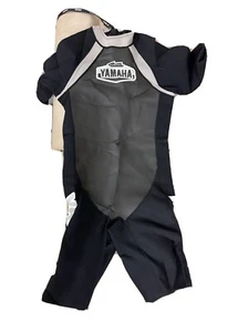 GRAY AND BLACK YAMAHA MEN'S SHORTY WETSUIT Size Men’s Large - Picture 1 of 4