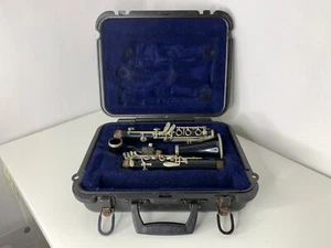 Selmer 1400 Clarinet w/Hardcase - Picture 1 of 9