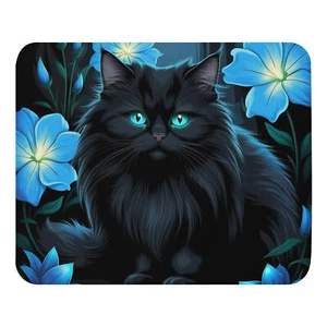 Tapis de souris chat noir aux yeux bleus et fleurs bleues vibrantes - Photo 1/1