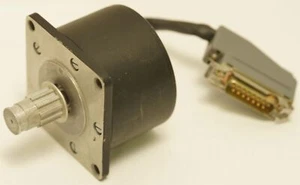 Motor paso a paso Berger Lahr RDM 564/50, 0,21 A, 32 Ω - Imagen 1 de 5