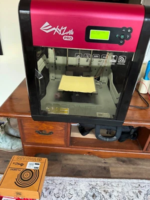 XYZprinting da Vinci 1.0 Pro 3-in-1 3D Printer - Image 1 of 3
