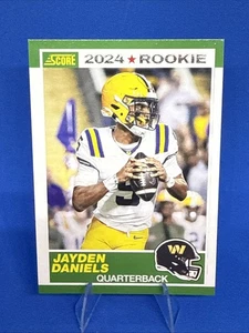 2024 Score - 35th Anniversary Rookie Jayden Daniels #2 (RC) - Bild 1 von 2