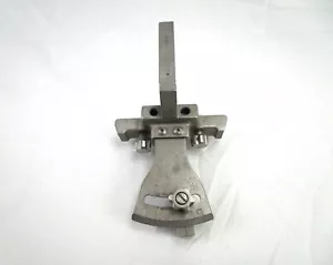 Stryker Howmedica monogramma guida allineamento femorale distale strumento ginocchio - Foto 1 di 8