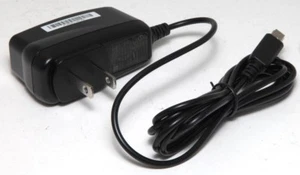 Véritable GARMIN GPS Mural Chargeur 1490LMT 1490T 1690 1695 200 200W,205 205W - Picture 1 of 9