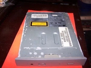 Toshiba CD-ROM IDE Drive Model XM-5702B - Picture 1 of 3