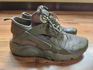 Size 9 Men Air Huarache Ultra NikeShoes 819685 204 Olive Triple Green - Picture 1 of 6