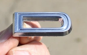 1968 Ford Letter "D" EMBLEM (C8OB-6340228-D) OEM - Bild 1 von 13