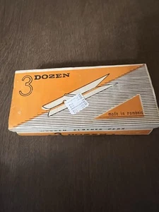 Pack of 36 Vintage Wooden Clothespins Clothes Pegs Laundry In Package Romania - Picture 1 of 7