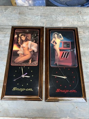 2 Relojes de Pared Vintage A Presión Niña Pinup Navidad, Reloj de Pared Computadora Foto 1 de 4