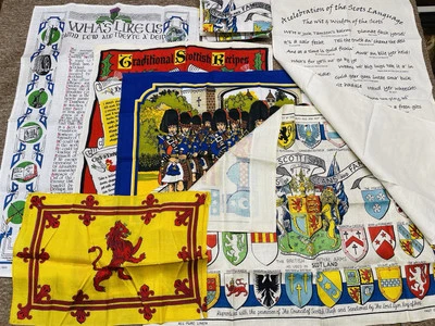 6 paños de té escoceses vintage + delantal de Escocia y león desenfrenado Foto 1 de 4