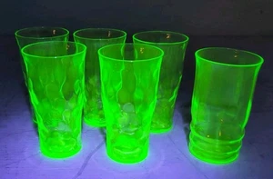 Vintage Uranium Glass 10 Oz Tumblers Scalloped Design Set Of 6 - 1 Mismatch - Picture 1 of 7