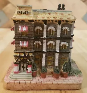 Figurina Risorse Internazionali Ausberg's Brewery Building 1994 - Swanky Barn - Foto 1 di 12
