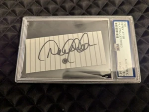 Gorgeous autographed Derek Jeter Slabbed Cut Auto - Picture 1 of 2