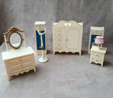 Set camera da letto Galletti Cicogna per bambole Mini Furga Size