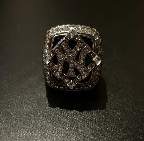 NEW YORK YANKEES 2009 World Series Replica Ring SGA 8/18/2019 NO BAG Cover