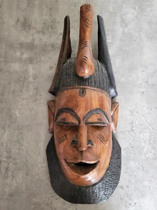 Hand Carved African Wooden Mask Wall - Hanging - high quality large item - Picture 1 of 2