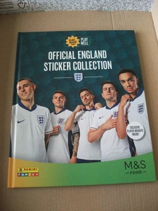 Album vuoto Panini M&S Marks & Spencer ufficiale Inghilterra 2024 e tutti i 50 adesivi c - Foto 1 di 2