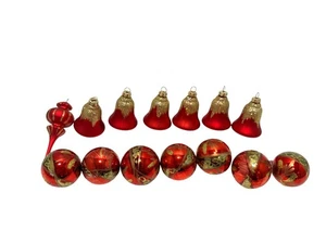 14 Weihnachts Rot & Gold Glas Ornamente 6 Satin Glocken, 7 Kugeln & 1 Laterne - Bild 1 von 11