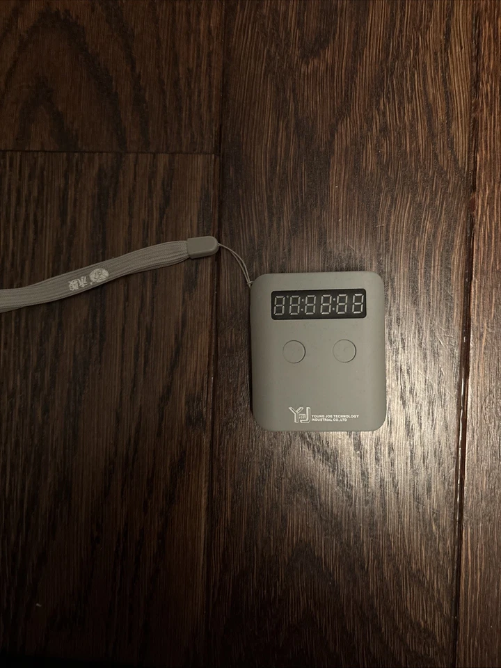 Temporizador de bolsillo YJ para cubos de Rubik Foto 1 de 1