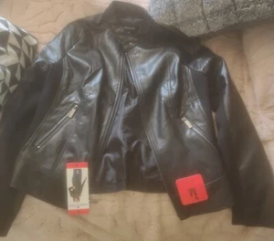Kenneth Cole New York Kunstlederjacke schwarz Damen Größe M durchgehender Reißverschluss Taschen - Bild 1 von 2