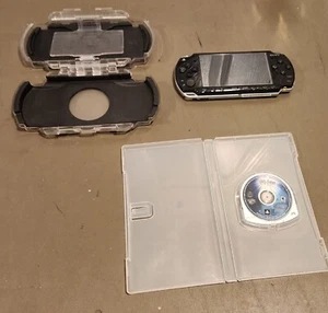 Sony PSP Black Console 2001 *New Battery* WORKS! W/ Harry Potter Game Hard Case - Picture 1 of 8
