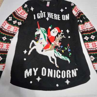 Suéter No Boundaries Negro Feo Navidad Papá Noel Montar Unicornio Juvenil XXXL 3XL Foto 1 de 4