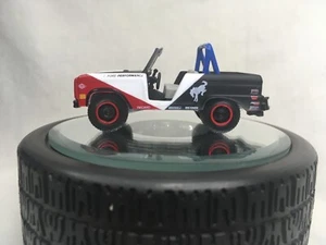 Johnny Lightning 1966 Ford Bronco w/Trailer Hitch - Red-White-Black - Picture 1 of 6