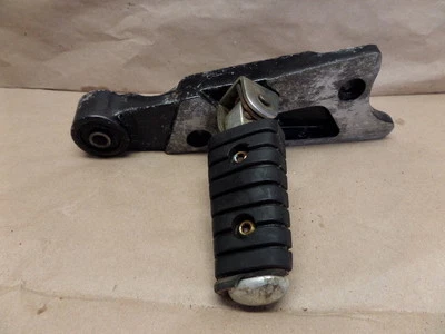 Yamaha Vmax 1200 1990 estriba trasera derecha Foto 1 de 4