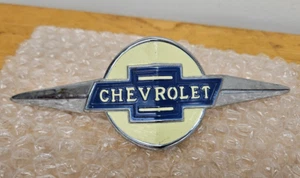 1934, 1935, 1936 Chevrolet Radiator Bowtie Emblem Badge-Very Nice Condition! - Picture 1 of 5
