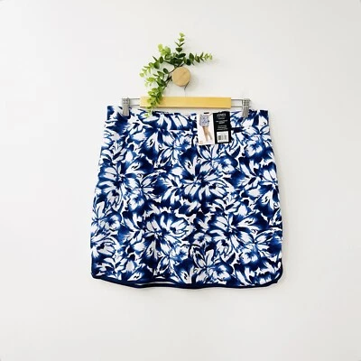 Jones NY Signature NWT Blue Floral Tennis Golf Skort Size Medium - Image 1 of 4