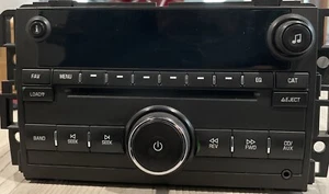 General Motors 2007-2014 Stereo GM PN 25864960 Stock OEM Looks Good - Untested - Bild 1 von 10