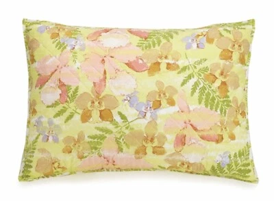  New Tropical Breeze Island Beach Standard Sham - Yellow, Pink, Green Palms Foto 1 de 2