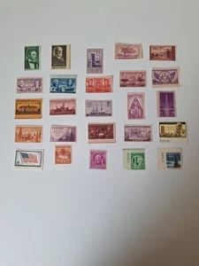 25 francobolli casuali diversi come nuovi mai incernierati. Come da foto. (3) - Foto 1 di 2