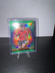 2022-23 Topps Finest Flashback - Desire Doue - Refractor - (RC) - Bild 1 von 2