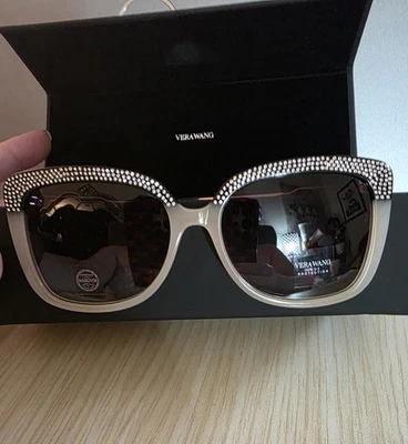 Gafas de sol Vera Wang Designer con estrás Cateye Foto 1 de 3