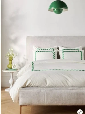 Funda nórdica de algodón blanco cerámica satén Maeve by Anthropologie borde verde KING Foto 1 de 4