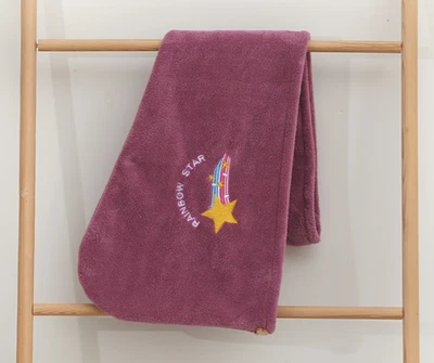 Toalla de pelo de microfibra de secado rápido PÚRPURA. Suave, absorbente, bordado.  Foto 1 de 4