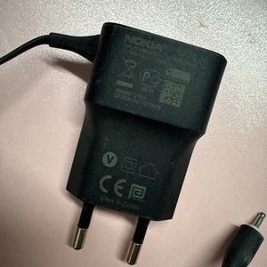 Alimentatore originale Nokia AC-11E 5V 0,45A (450mA) - Foto 1 di 4