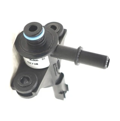 NEW Motorcraft Vapor Canister Purge Valve CX-2369 Ford 09-14 Lincoln 10-12  - Image 1 of 4