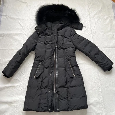 Chaqueta con capucha Mackage parka Ashlyn-n genuina de piel de zorro en negro grande Foto 1 de 4