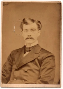ANTIGUO - CABALLERO BIEN VESTIDO -- LANDHORN - PLAINFIELD NJ - FOTO DE GABINETE - Imagen 1 de 2